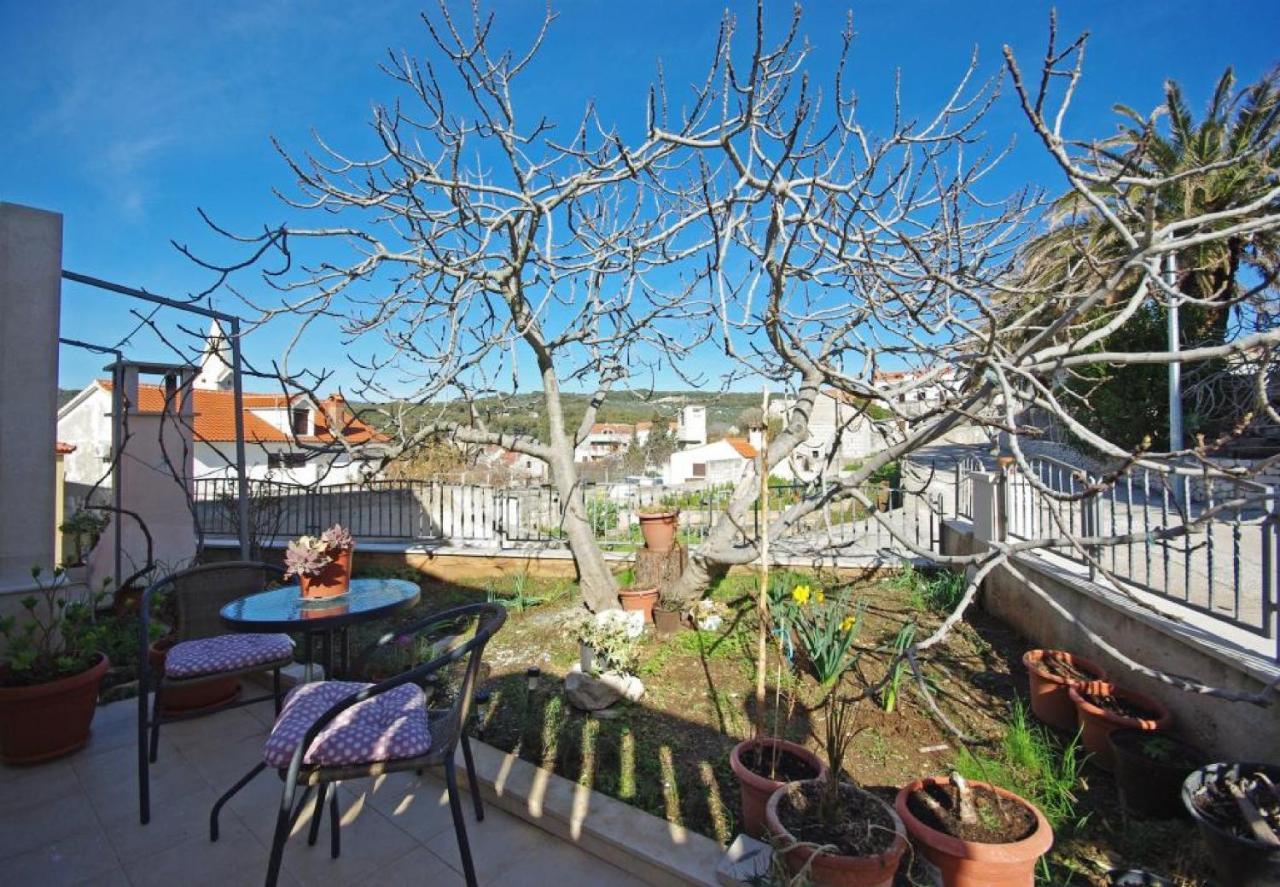 Apartments Villa Rose Sumartin Eksteriør bilde